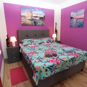 Apartman Loren, Pula