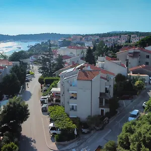 Apartman Antic, Pula